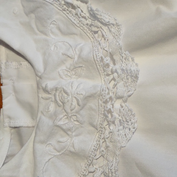 Therese sz 6x dainty white blouse with peter pan eyelet collar button back USA - Picture 2 of 5